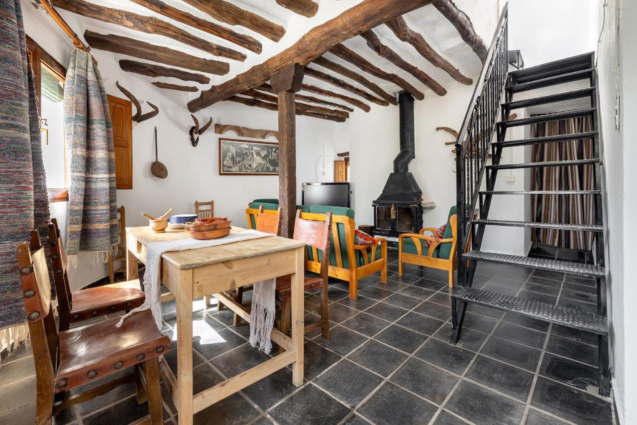 Casa Rural El Fuerte De Atabuey Trevélez Екстериор снимка