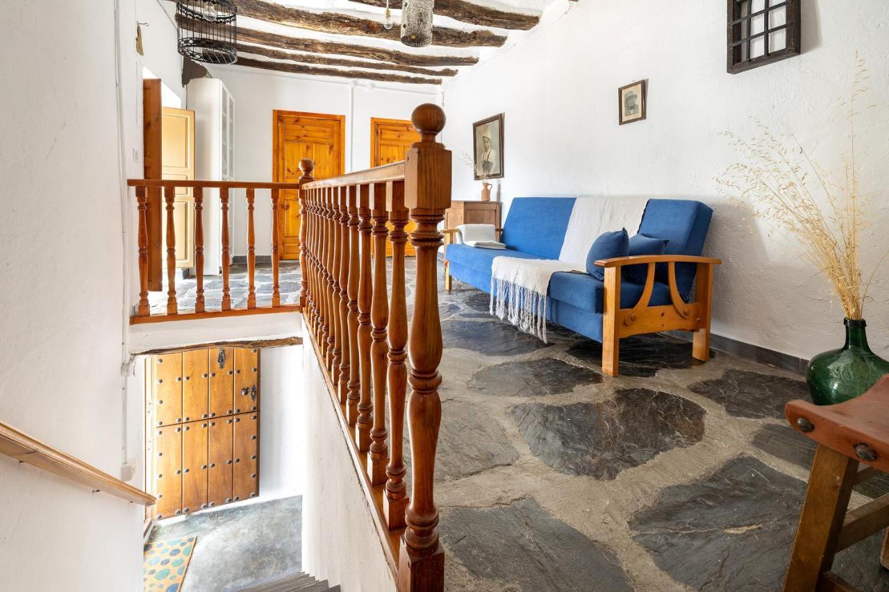 Casa Rural El Fuerte De Atabuey Trevélez Екстериор снимка