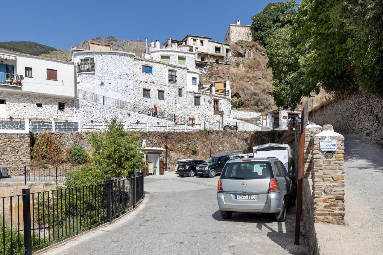 Casa Rural El Fuerte De Atabuey Trevélez Екстериор снимка