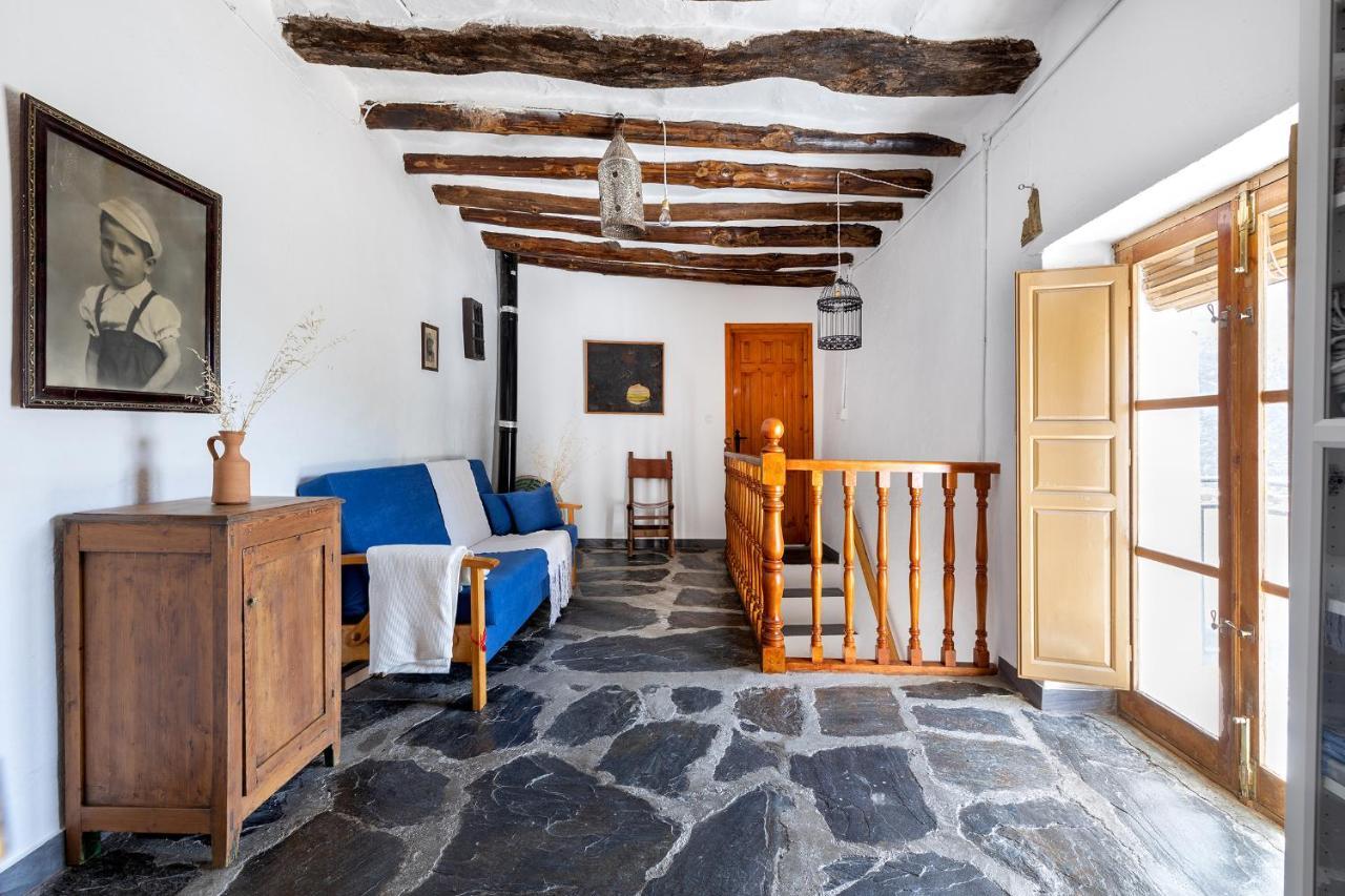 Casa Rural El Fuerte De Atabuey Trevélez Екстериор снимка