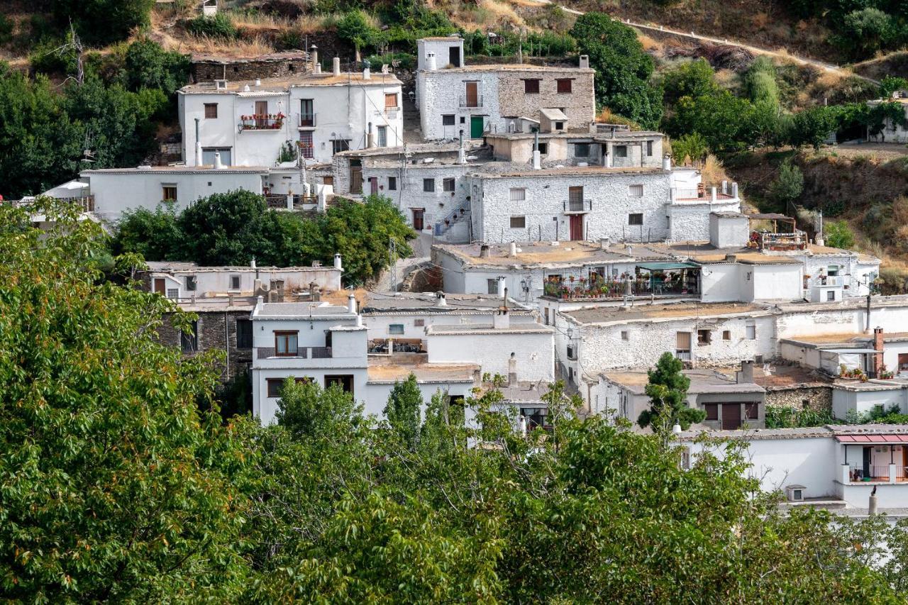 Casa Rural El Fuerte De Atabuey Trevélez Екстериор снимка