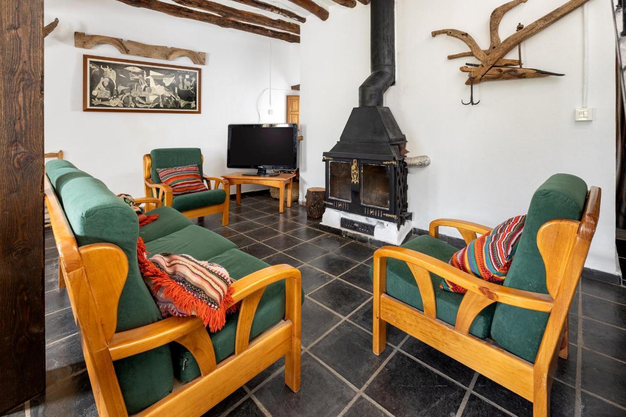 Casa Rural El Fuerte De Atabuey Trevélez Екстериор снимка