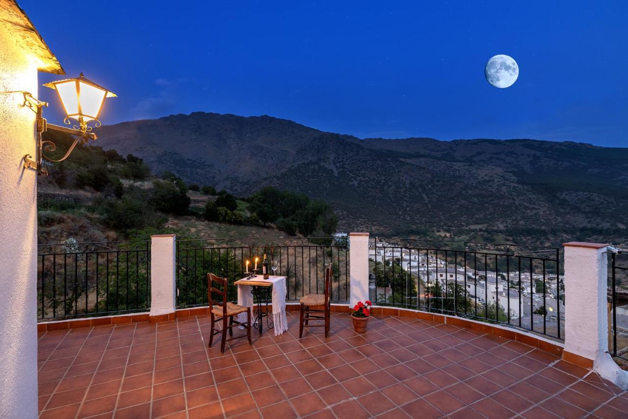Casa Rural El Fuerte De Atabuey Trevélez Екстериор снимка