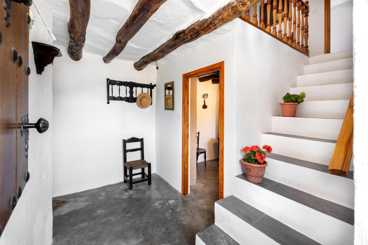 Casa Rural El Fuerte De Atabuey Trevélez Екстериор снимка