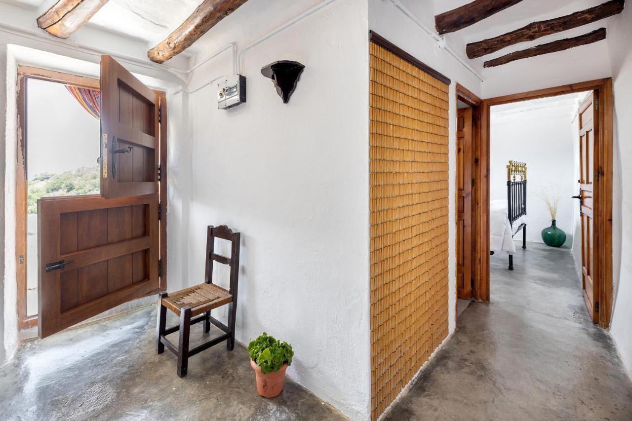 Casa Rural El Fuerte De Atabuey Trevélez Екстериор снимка